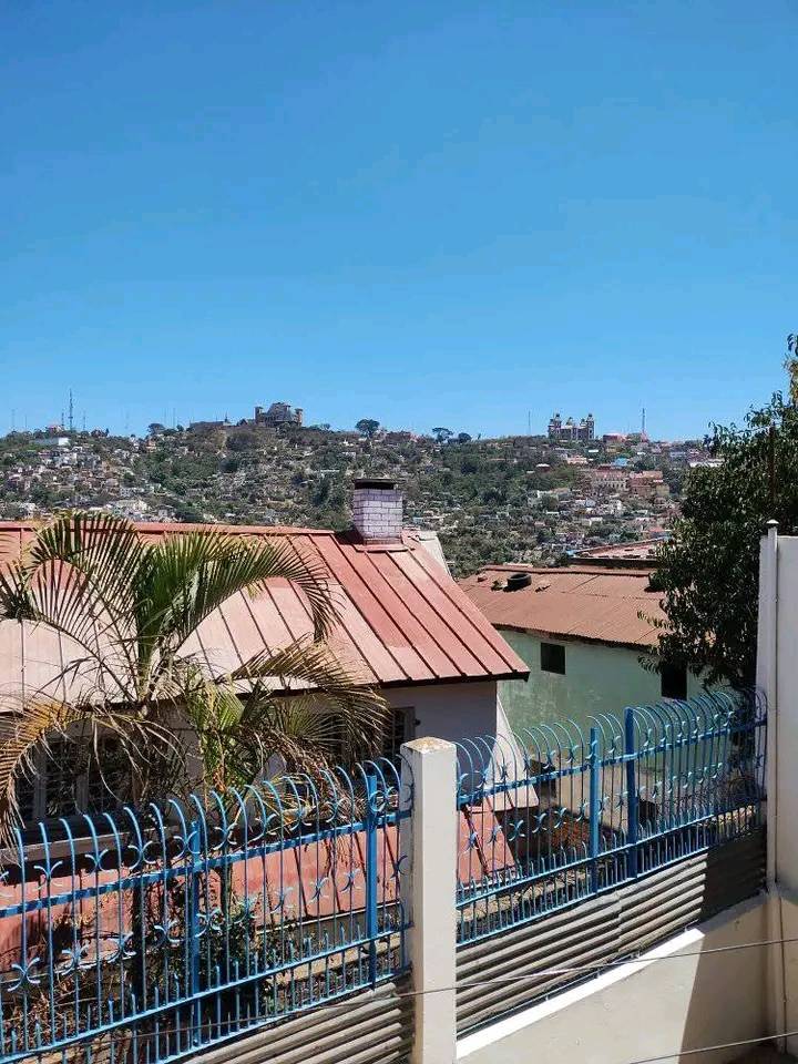 Location · Maison · ambatoroka, Antananarivo - photo 1