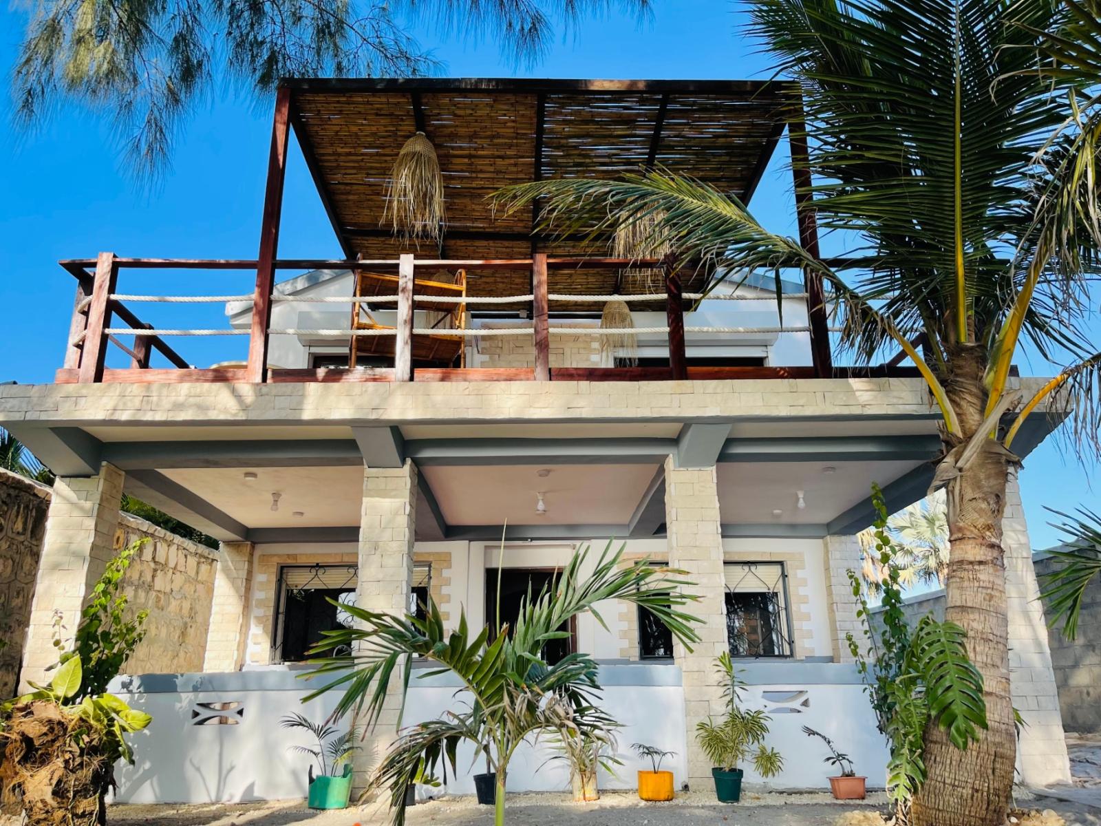 Vente · Maison · Amborovy, Mahajanga - photo 1