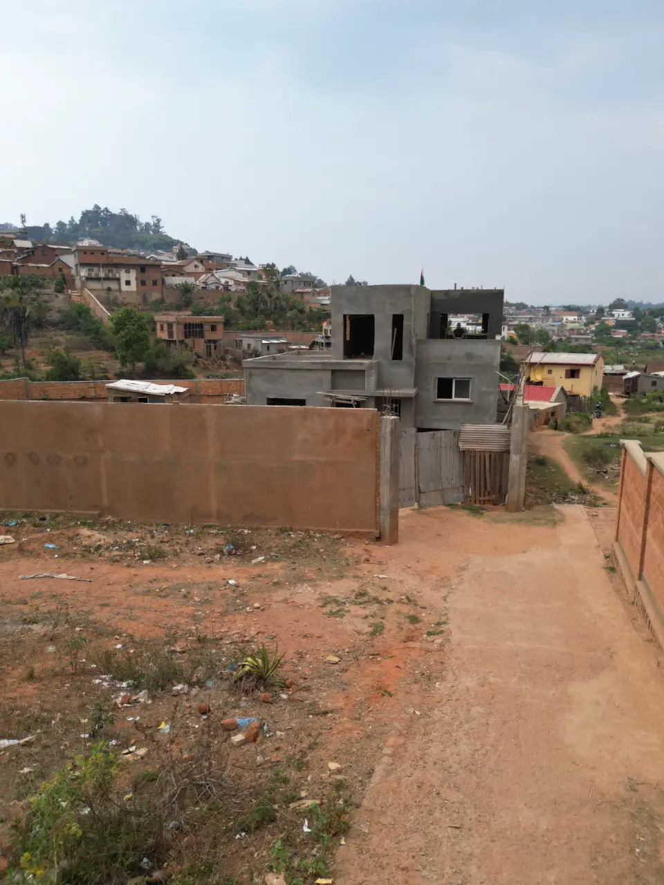 Vente · Terrain · Ambohidratrimo, Antananarivo - photo 2