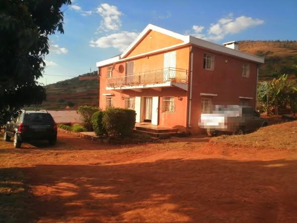 Maison à vendre — Ambohijanaka - photo 1