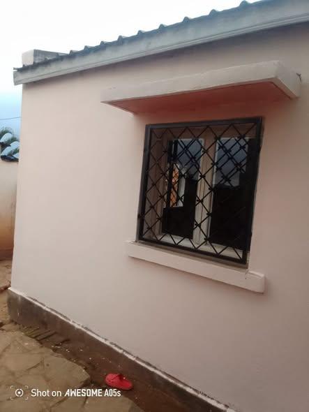Maison 3 ch. à louer — Mandroseza - photo 2