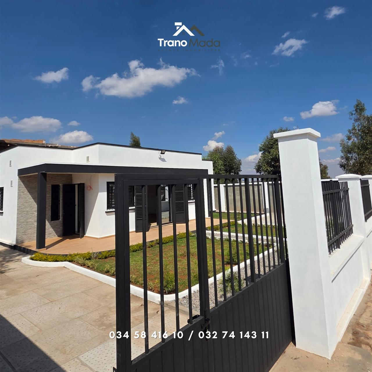 Villa F4 de plain-pied neuve — Anosiala, Ambohidratrimo - photo 1