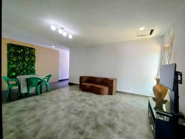 Appartement 3 ch. à louer — Ambatobe - photo 4
