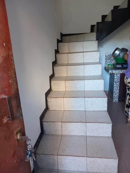 Maison 2 ch. à louer — Toamasina - photo 1