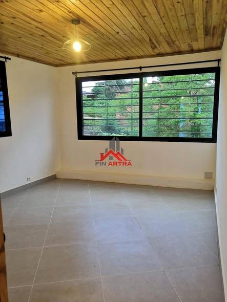 Appartement 1 ch. à louer — Ambohimangakely - photo 4