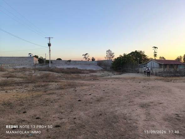 Terrain 400 m² à vendre — Mahajanga - photo 1