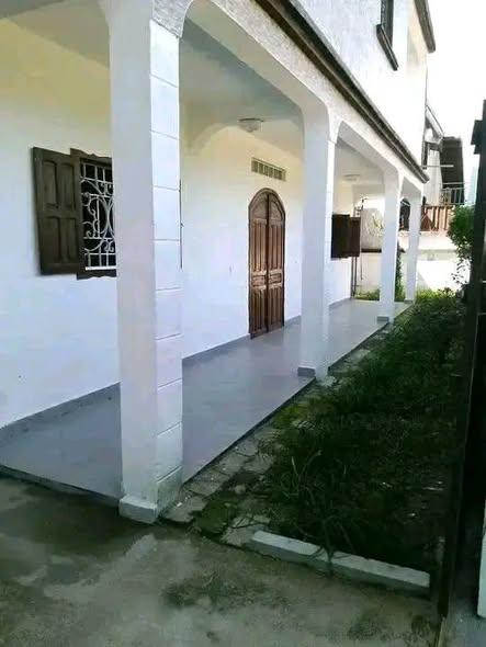 Appartement 3 ch. à louer — Ambohijafy - photo 1
