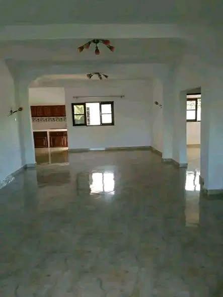 Appartement 3 ch. à louer — Ambohijafy - photo 2