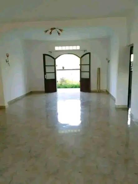 Appartement 3 ch. à louer — Ambohijafy - photo 3
