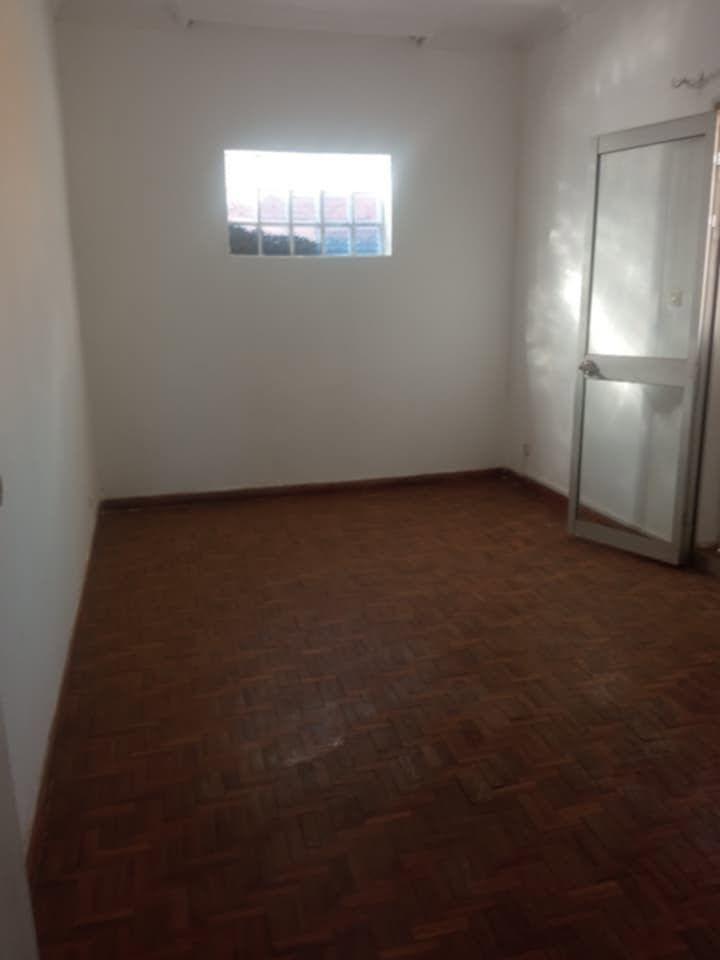 Maison entière F5 à étage, 4 chambres — Ambatobe, Antananarivo - photo 8
