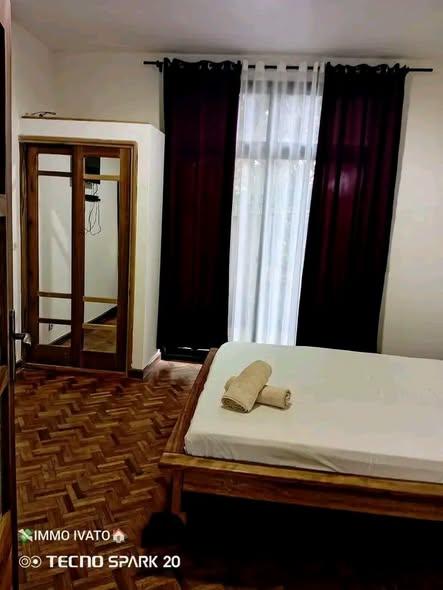 Appartement 1 ch. à louer — Ambohibao - photo 5