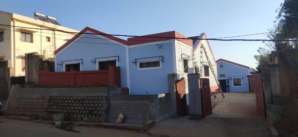 Maison 2 ch. à louer — Ambohidratrimo - photo 2