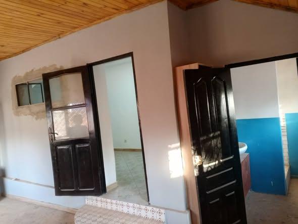 Maison 2 ch. à louer — Ambohidratrimo - photo 4