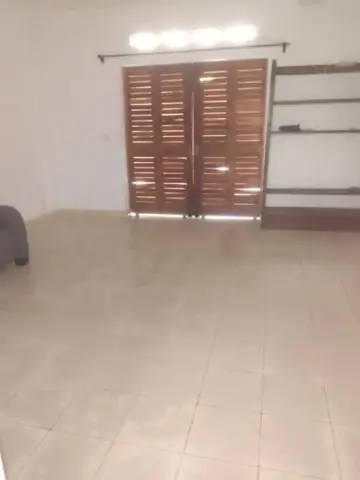 Local commercial à louer — Nosy Be