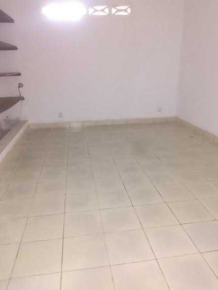 Local commercial à louer — Nosy Be - photo 2