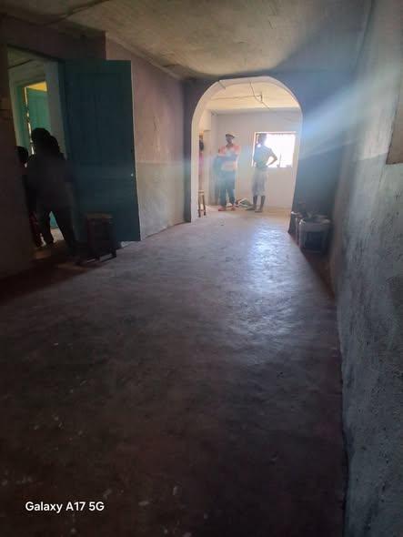 Trano Ahofa 1 ch. à louer — Ambohitsoa - photo 1