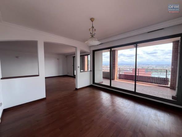 Appartement 2 ch. à louer — Ambatonakanga - photo 1