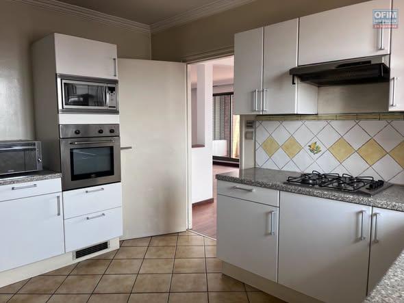 Appartement 2 ch. à louer — Ambatonakanga - photo 3
