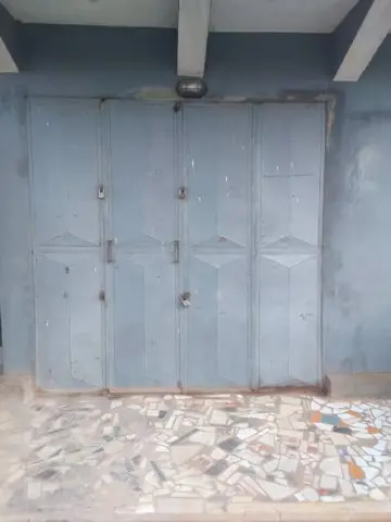 Local commercial à louer — Mandroseza 1… — 200 000 Ar | Fonenako