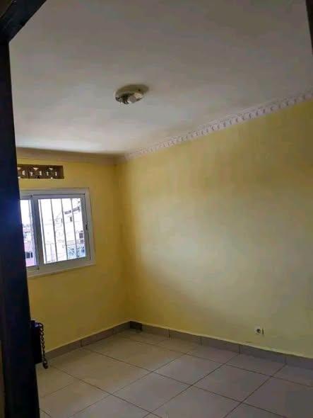 Trano Ahofa 2 ch. à louer — 67ha - photo 1