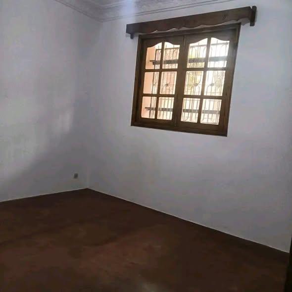Maison 2 ch. à louer — Ambohitrarahaba - photo 2