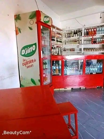 Local commercial à louer — Anosibe - photo 2