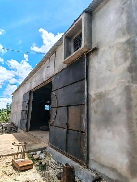 Entrepôt à vendre — Mahajanga - photo 2