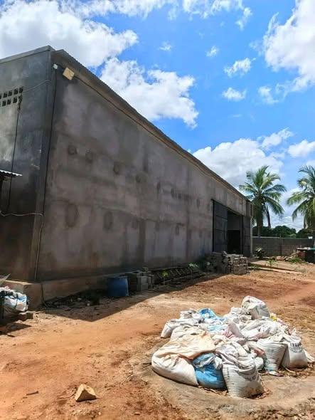 Entrepôt à vendre — Mahajanga - photo 4