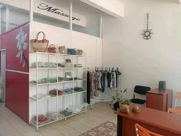 Bureau 25 m² à louer — Antanimena - photo 1