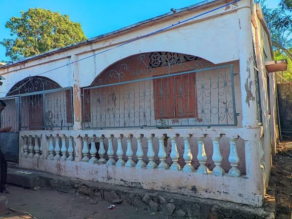 Trano Ahofa à louer — Mahajanga - photo 1
