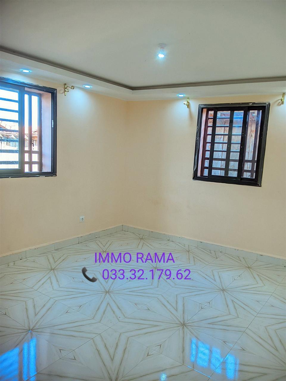 Trano ahofa neuf 2 chambres — Andoharanofotsy, Antananarivo - photo 1