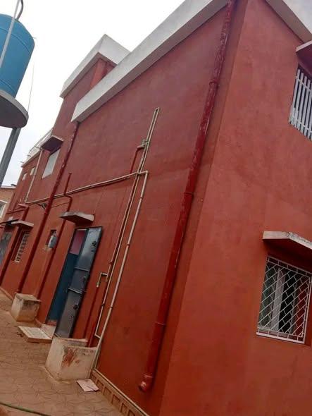 Trano Ahofa 2 ch. à louer — Itaosy - photo 2