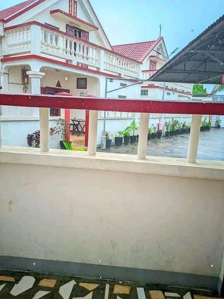 Maison 3 ch. à louer — Toamasina - photo 3