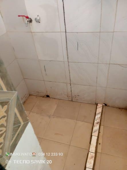 Maison 2 ch. à louer — Ambatolampy - photo 5