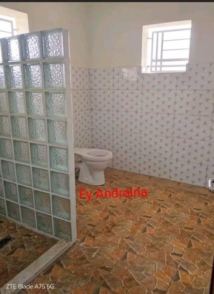 Appartement 3 ch. à louer — Mandaniresaka - photo 3