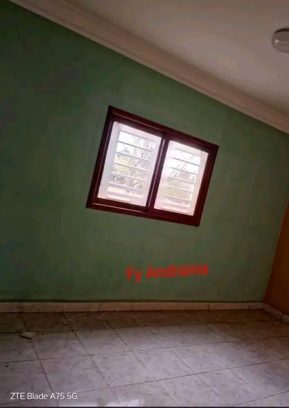 Appartement 3 ch. à louer — Mandaniresaka - photo 4