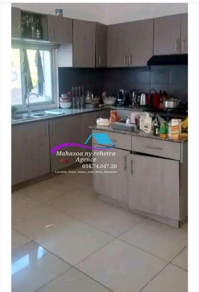 Maison 1 ch. 160 m² à louer — Tsimbazaza - photo 2