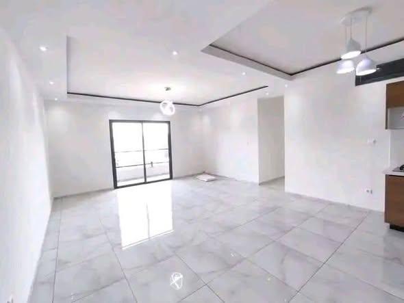 Appartement 120 m² à vendre — Mandrosoa - photo 2