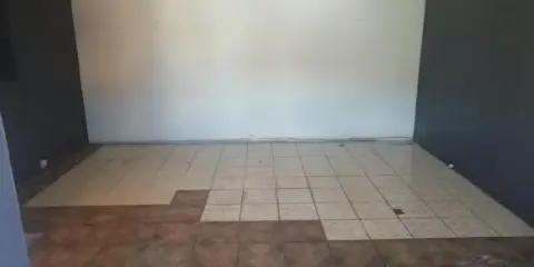 Trano Ahofa 2 ch. à louer — Isotry — 500 000 Ar | Fonenako