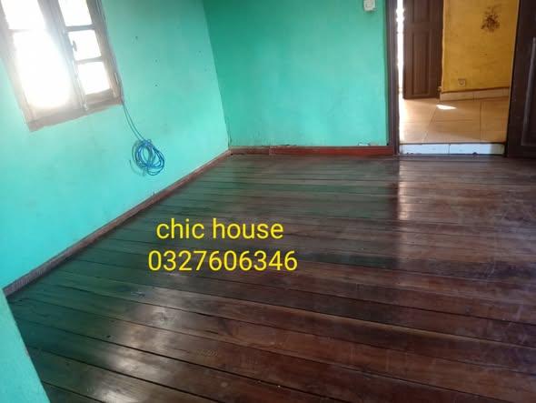 Maison 2 ch. à louer — Ambohipo - photo 1