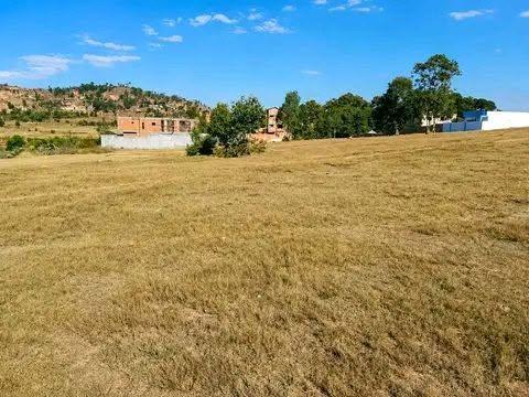 Terrain 10 000 m² à vendre — Ambohimpamonjy, Ampitatafika - photo 1