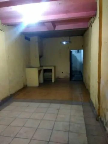 Maison à louer — 67 ha — 300 000 Ar | Fonenako