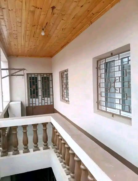Trano Ahofa 3 ch. à louer — Ambohibao - photo 1