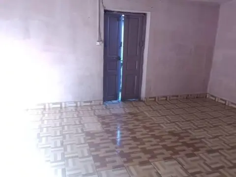 Trano Ahofa 1 ch. à louer — Ambohipo — 220 000 Ar | Fonenako