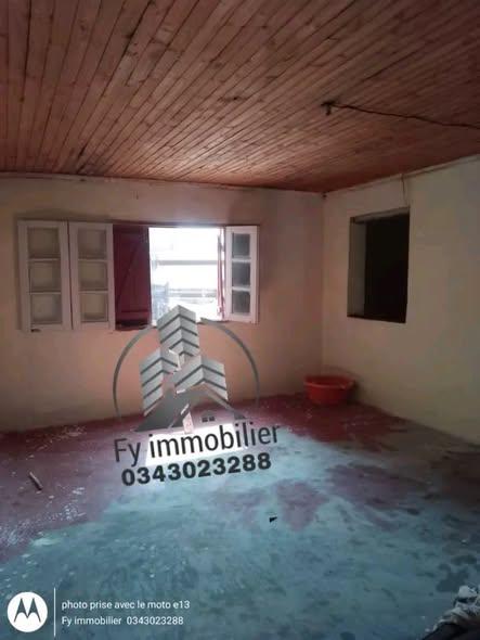 Maison 3 ch. à louer — Ambohimanarina - photo 1