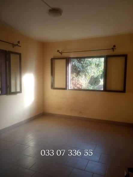 Trano Ahofa 2 ch. à louer — Ambany - photo 3
