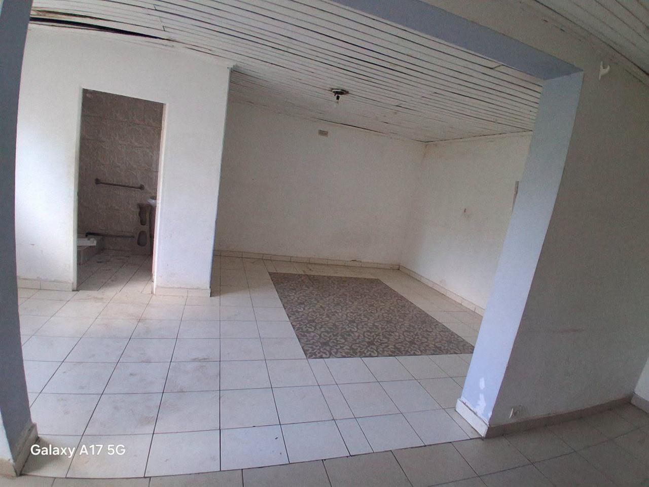 Studio confort bord de route — Androndra Ambodirano, Antananarivo - photo 4