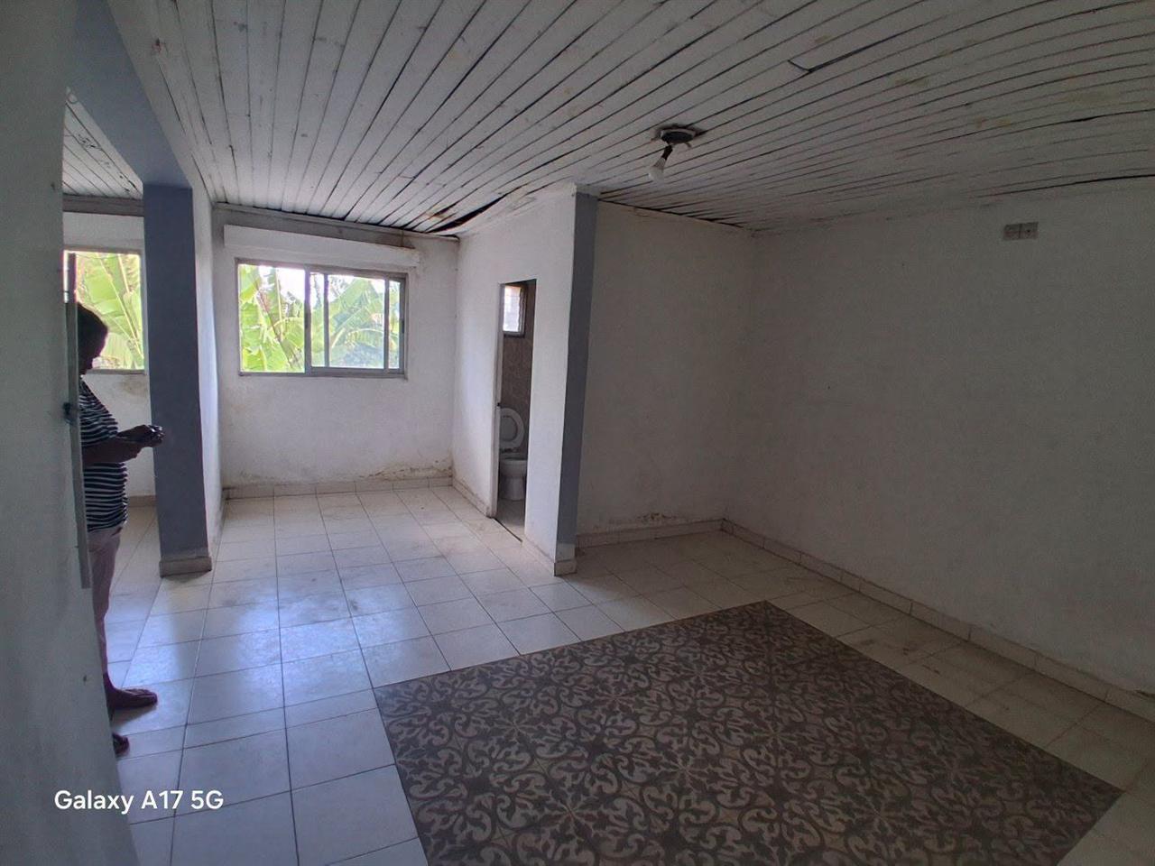 Studio confort bord de route — Androndra Ambodirano, Antananarivo - photo 5