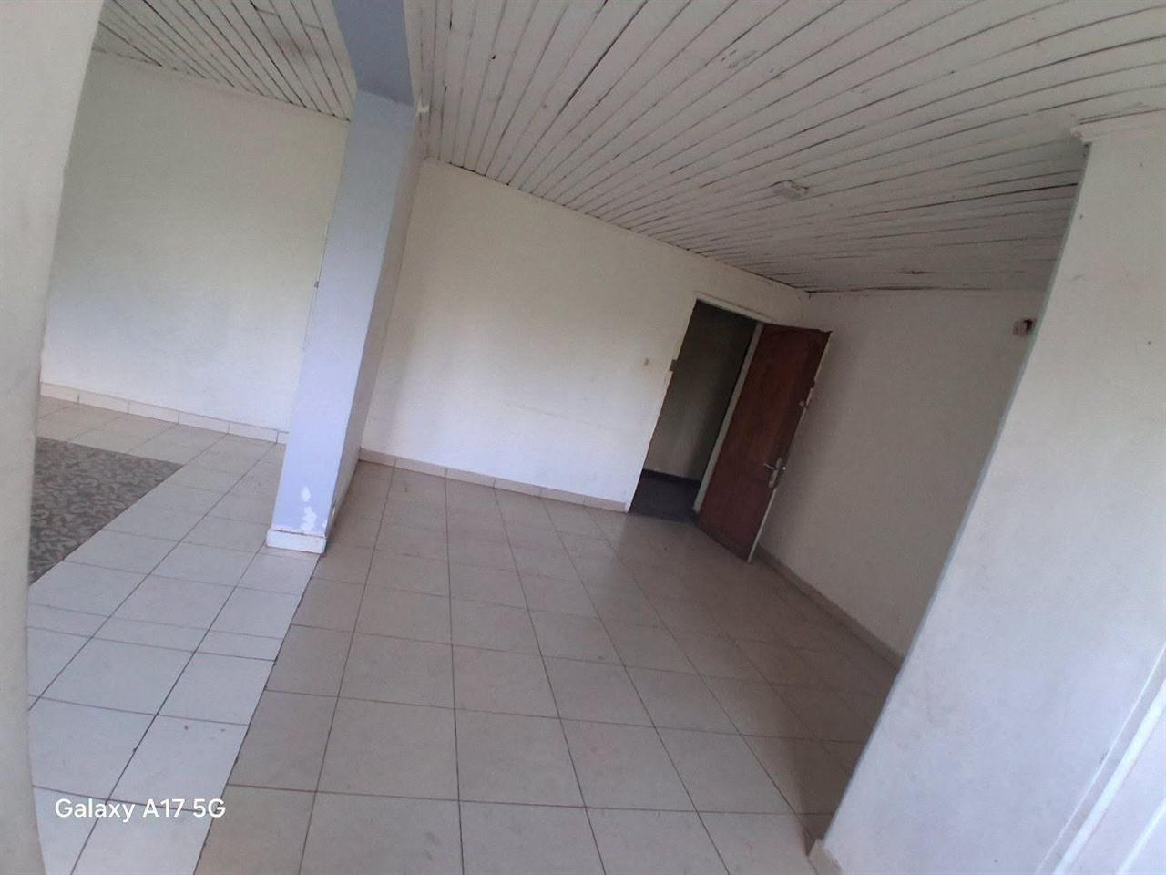 Studio confort bord de route — Androndra Ambodirano, Antananarivo - photo 8