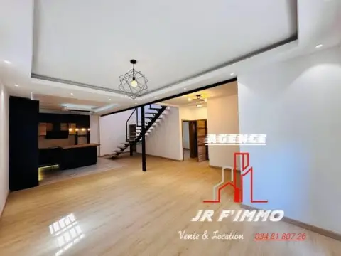 Entrepôt à louer — Ilafy 1 ch. — 3 200 000 Ar | Fonenako